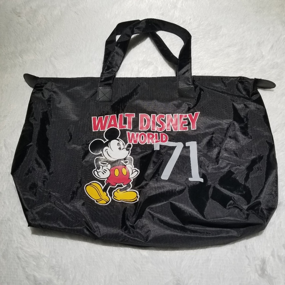 Walt Disney World Mickey Mouse duffel bag